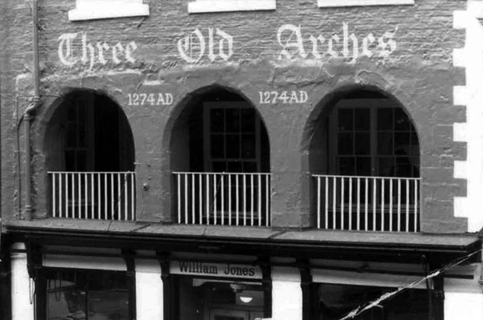 3 Old Arches